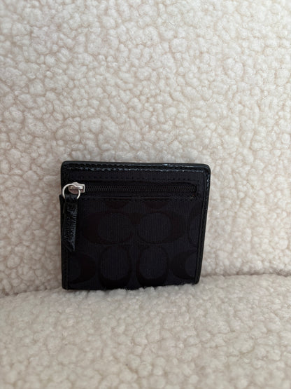 SIGNATURE C COACH MINI WALLET