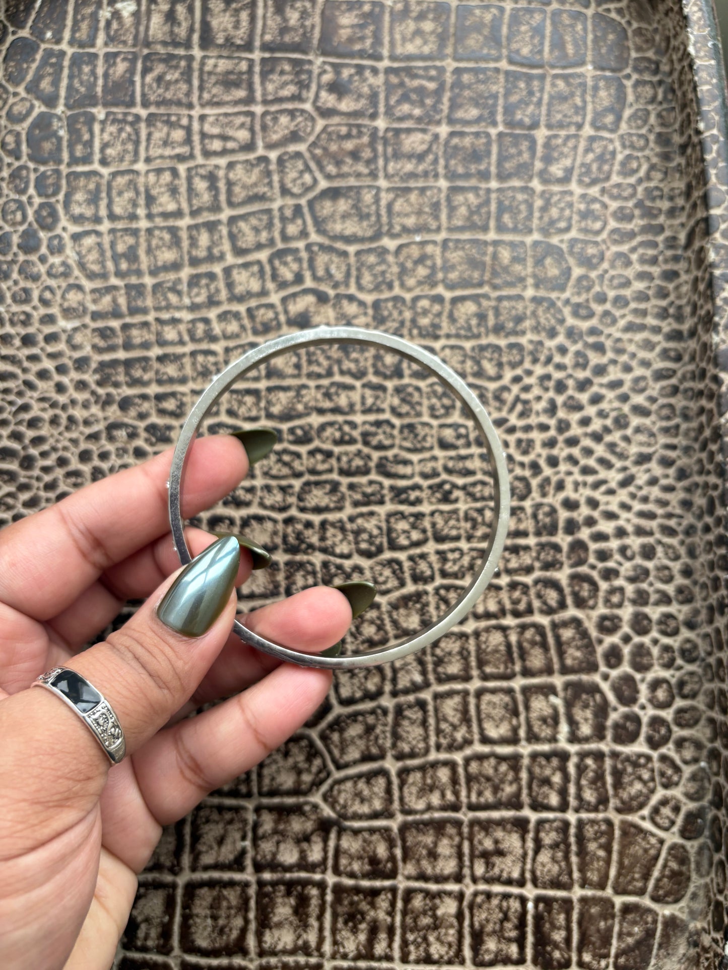 SILVER BANGLE