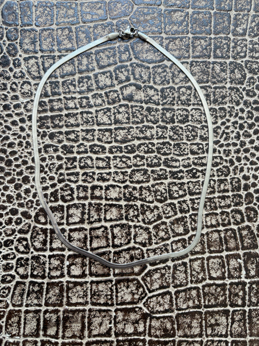SILVER NECKLACE