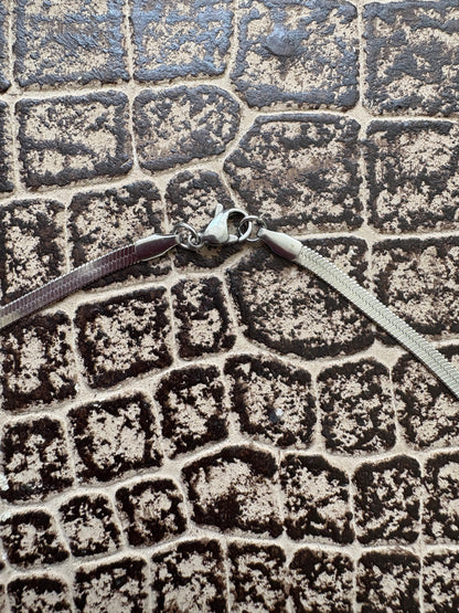 SILVER NECKLACE