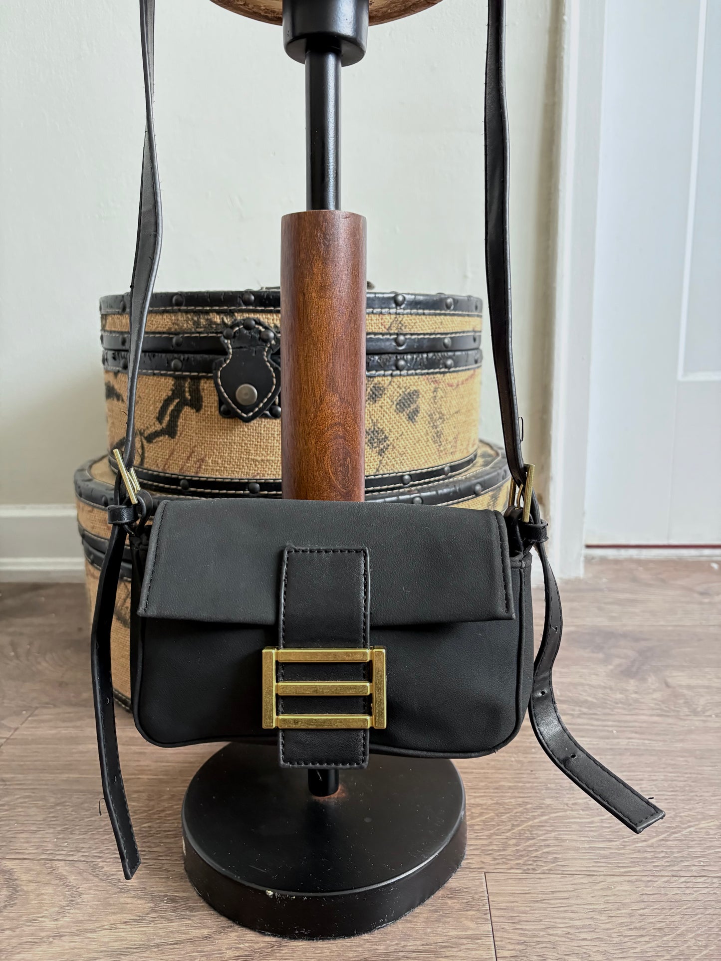 SUEDE BAGUETTE BAG