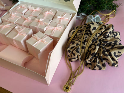 THRIFT-VENT CALENDAR - 12 DAYS