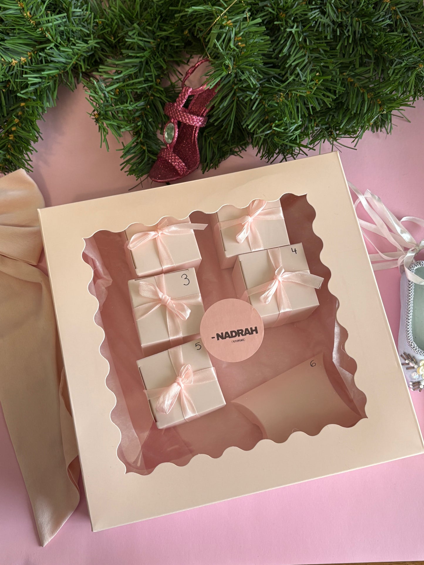 THRIFTVENT CALENDAR - 6 DAYS