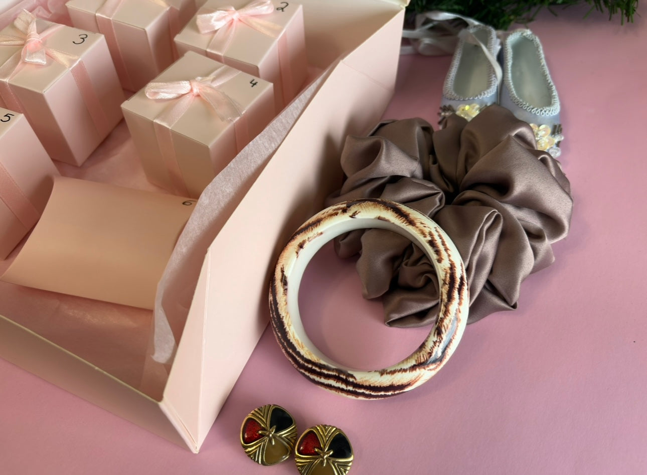 THRIFTVENT CALENDAR - 6 DAYS