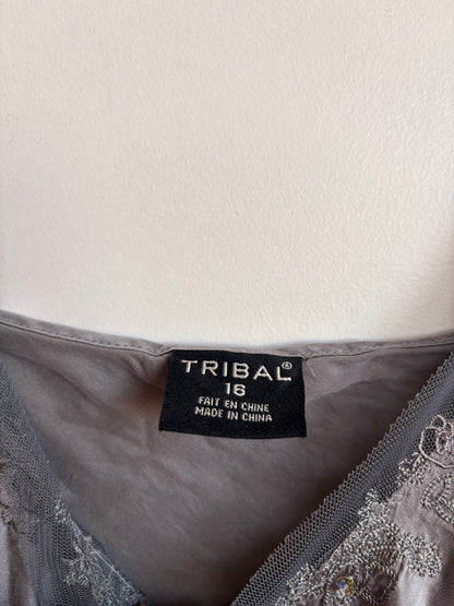 VINTAGE 100% SILK SLIP TOP - 16