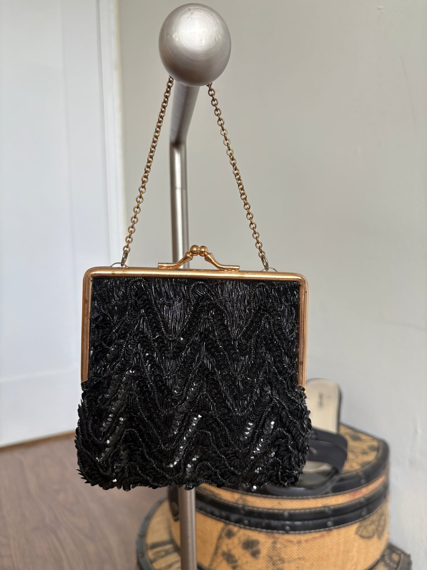 VINTAGE 60s HONG KONG BEADED PURSE