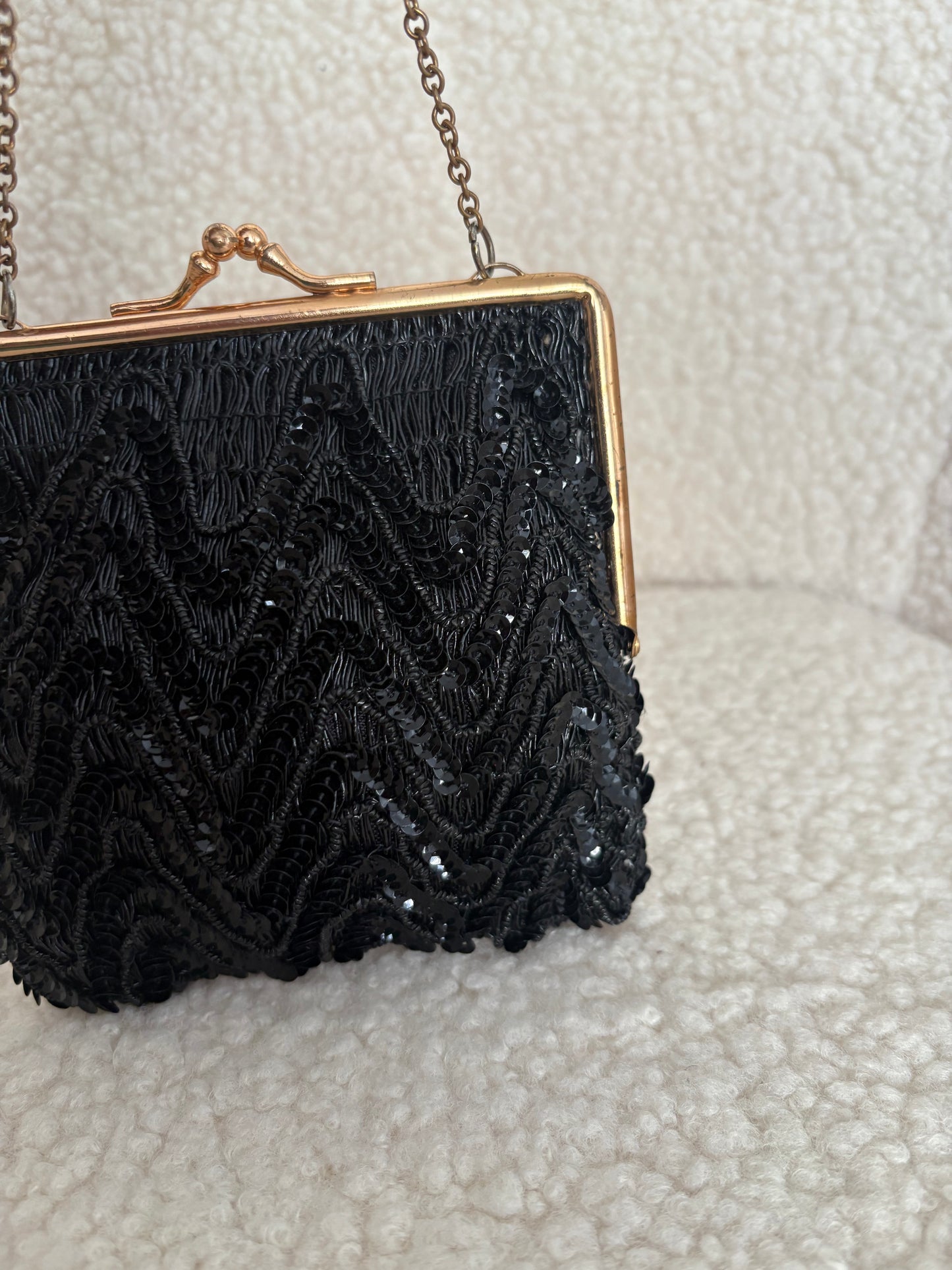 VINTAGE 60s HONG KONG BEADED PURSE