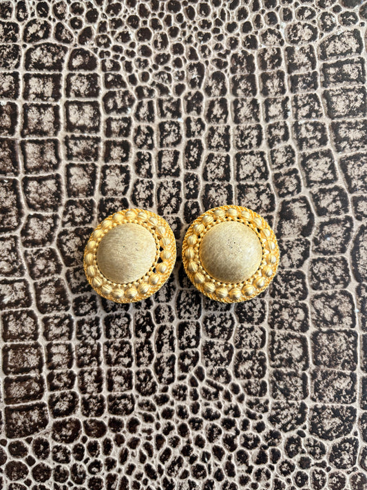 VINTAGE 80s BRUSHED GOLD CLIP ON EARRINGS