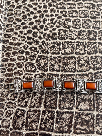 VINTAGE ART DECO CARNELIAN BRACELET
