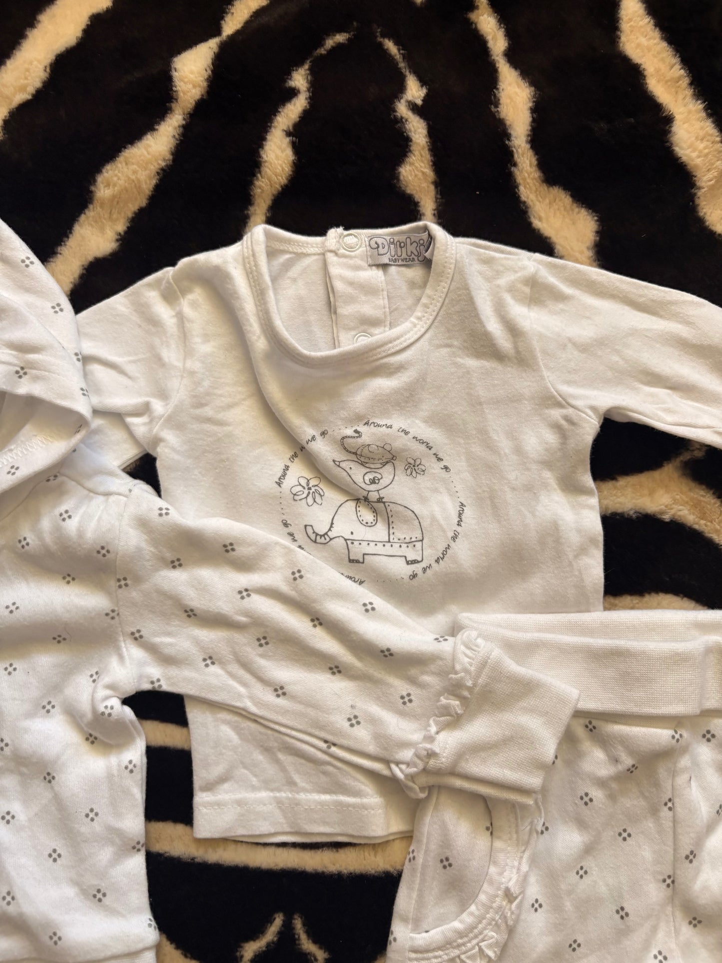 VINTAGE BABY 3 PIECE SET - 0-3M