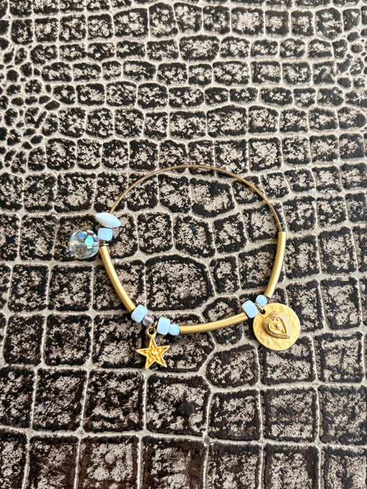 VINTAGE BEADED CHARM BRACELET