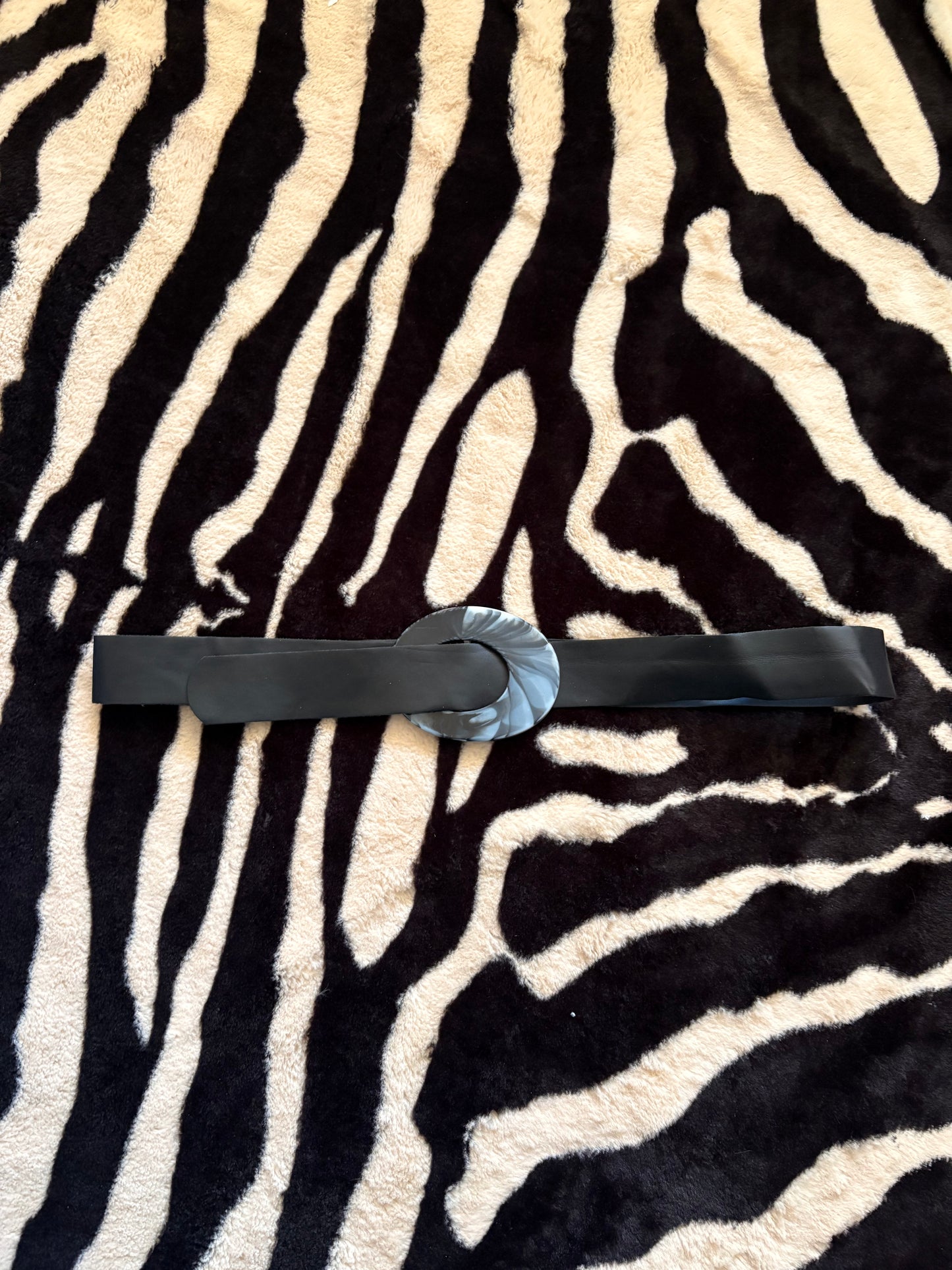 VINTAGE BIG BUCKLE BELT