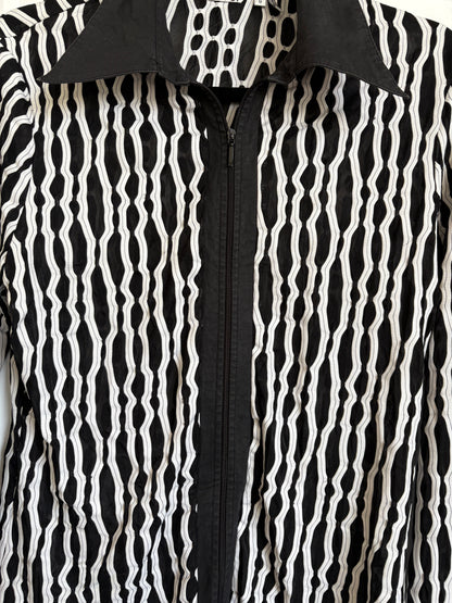 VINTAGE BLACK AND WHITE ZIP UP TOP