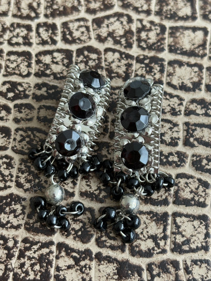 VINTAGE BLACK STONE JUMMKAH EARRINGS
