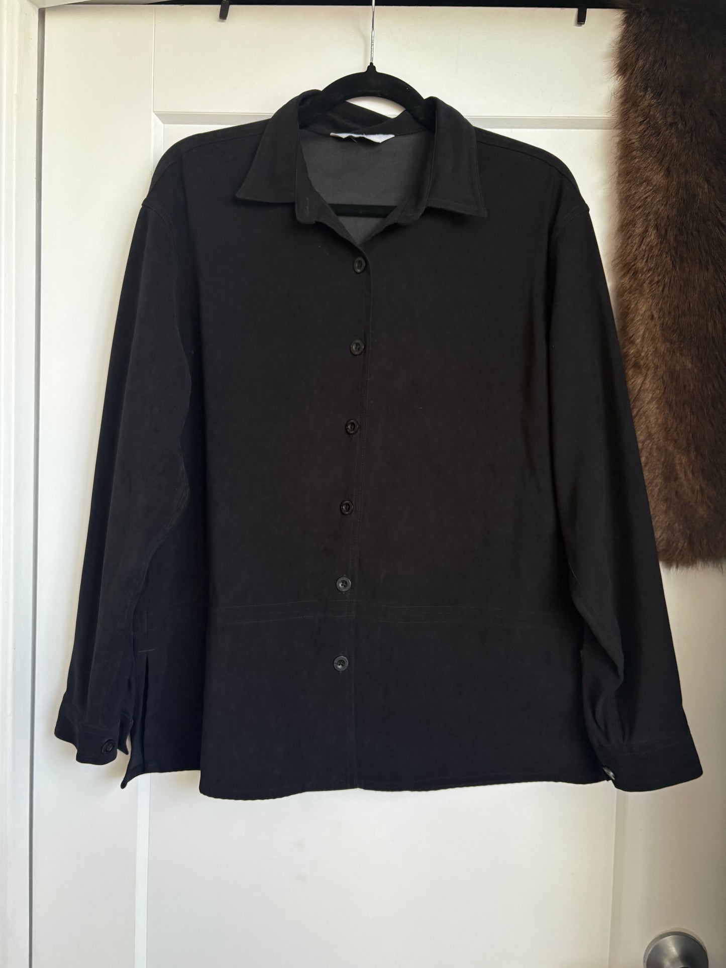 VINTAGE BLACK SUEDE BUTTON UP - M