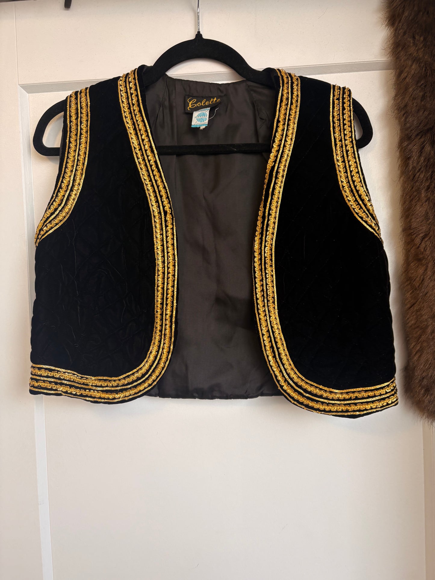 VINTAGE BLACK VEST  - S