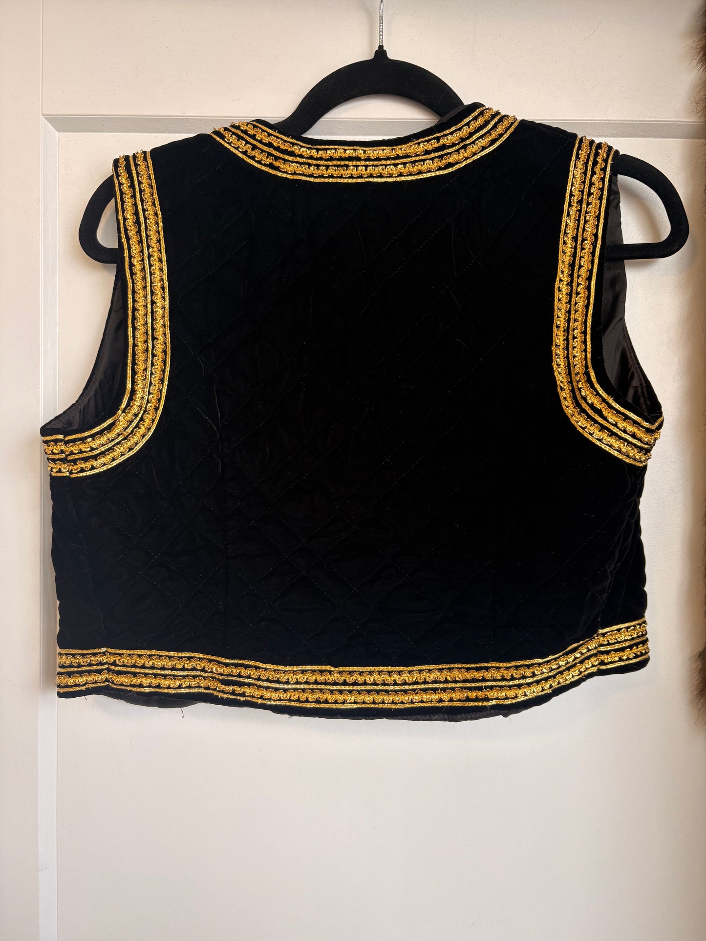 VINTAGE BLACK VEST  - S