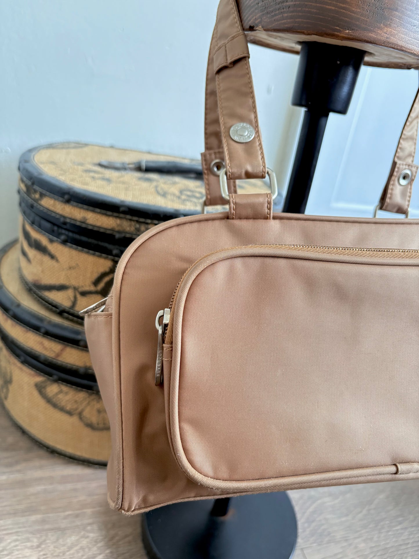 VINTAGE BROWN NYLON SHOULDER BAG