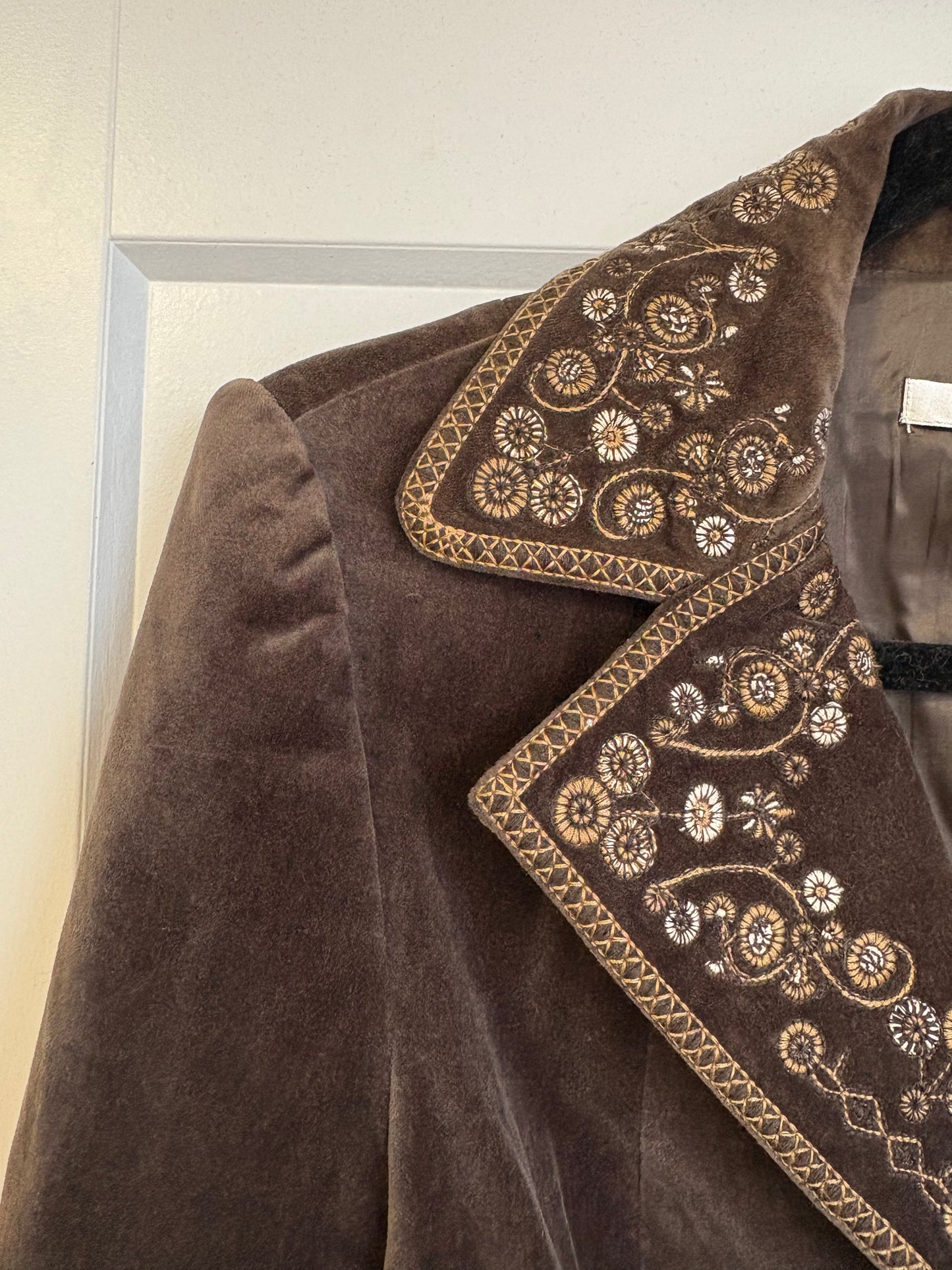 VINTAGE BROWN VELVET BLAZER