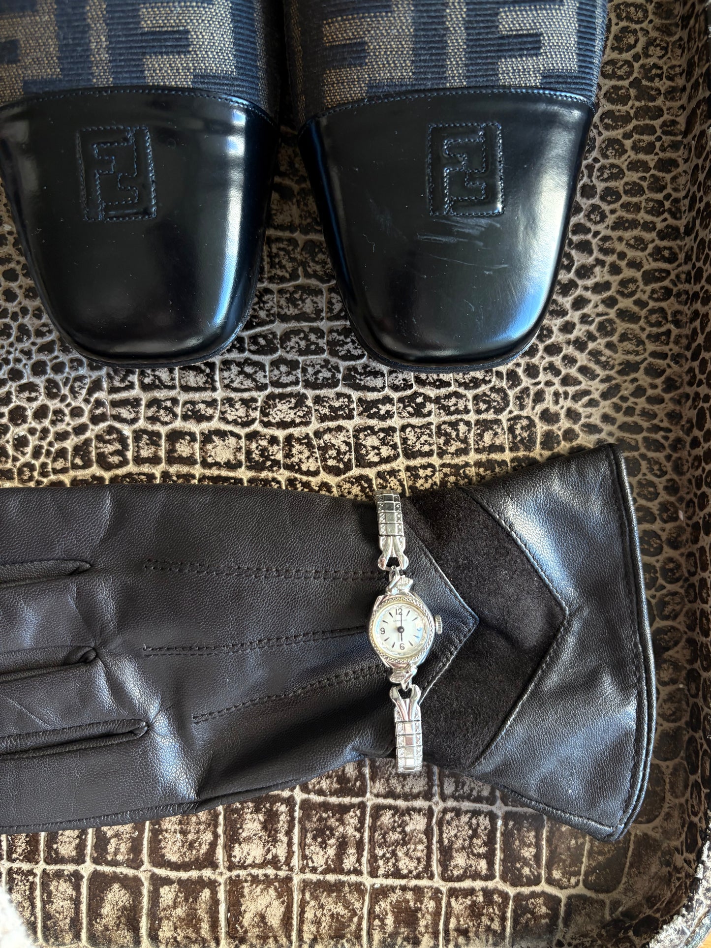 VINTAGE CARAVELLE WATCH