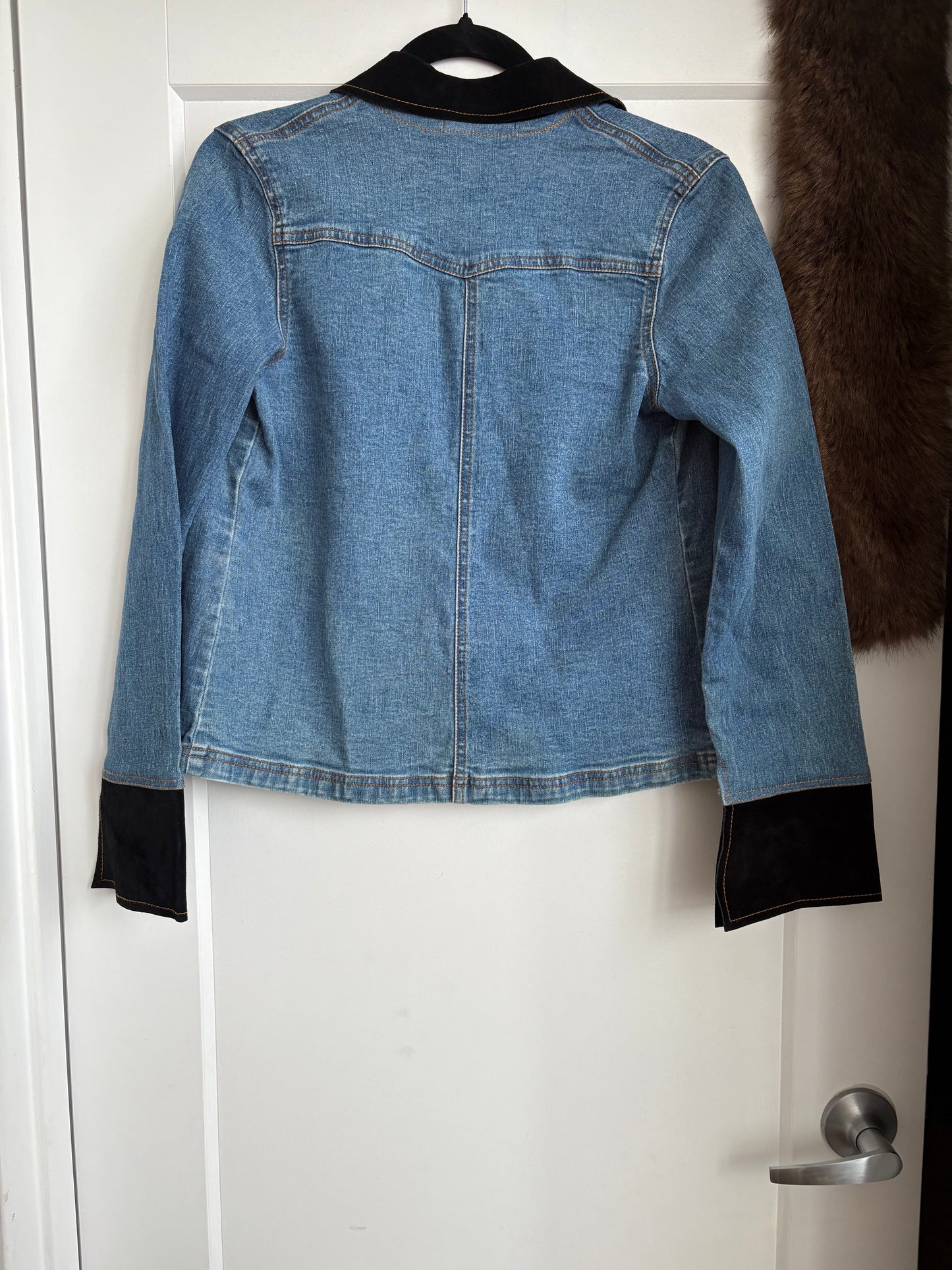 VINTAGE DENIM JACKET - M