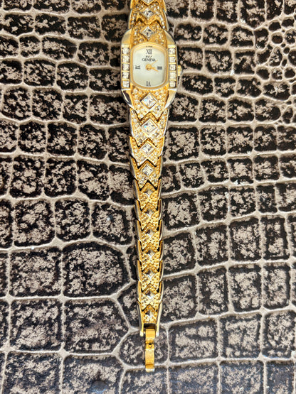 VINTAGE DIAMOND GENEVA WATCH
