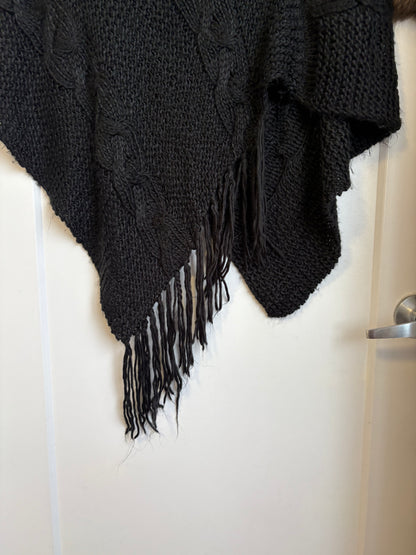 VINTAGE FADED GLORY BLACK PONCHO