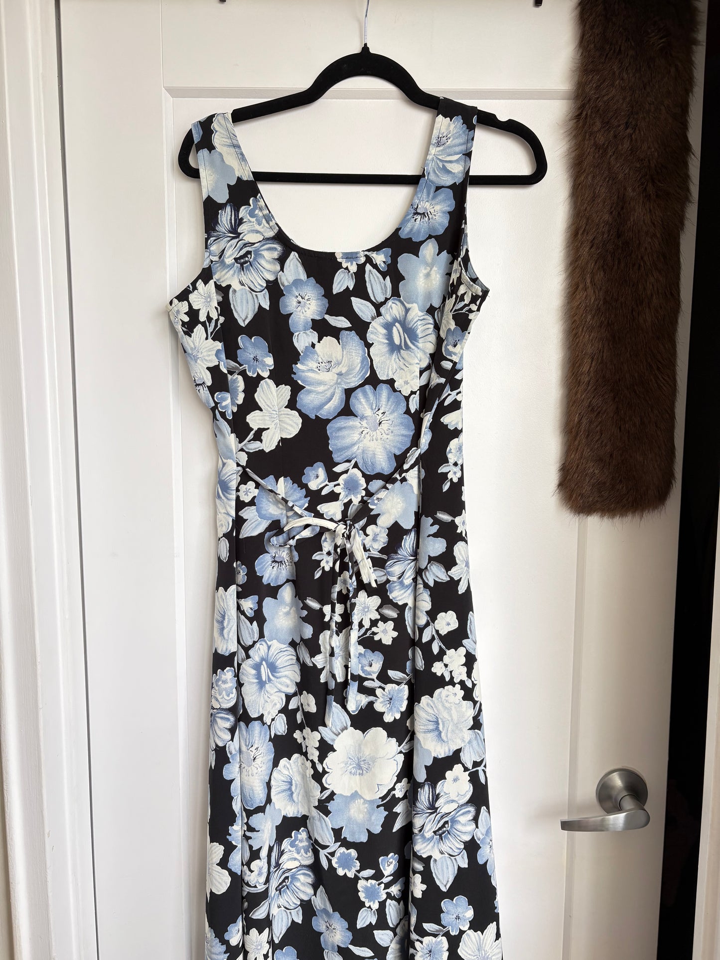 VINTAGE FLORAL BUTTON UP DRESS