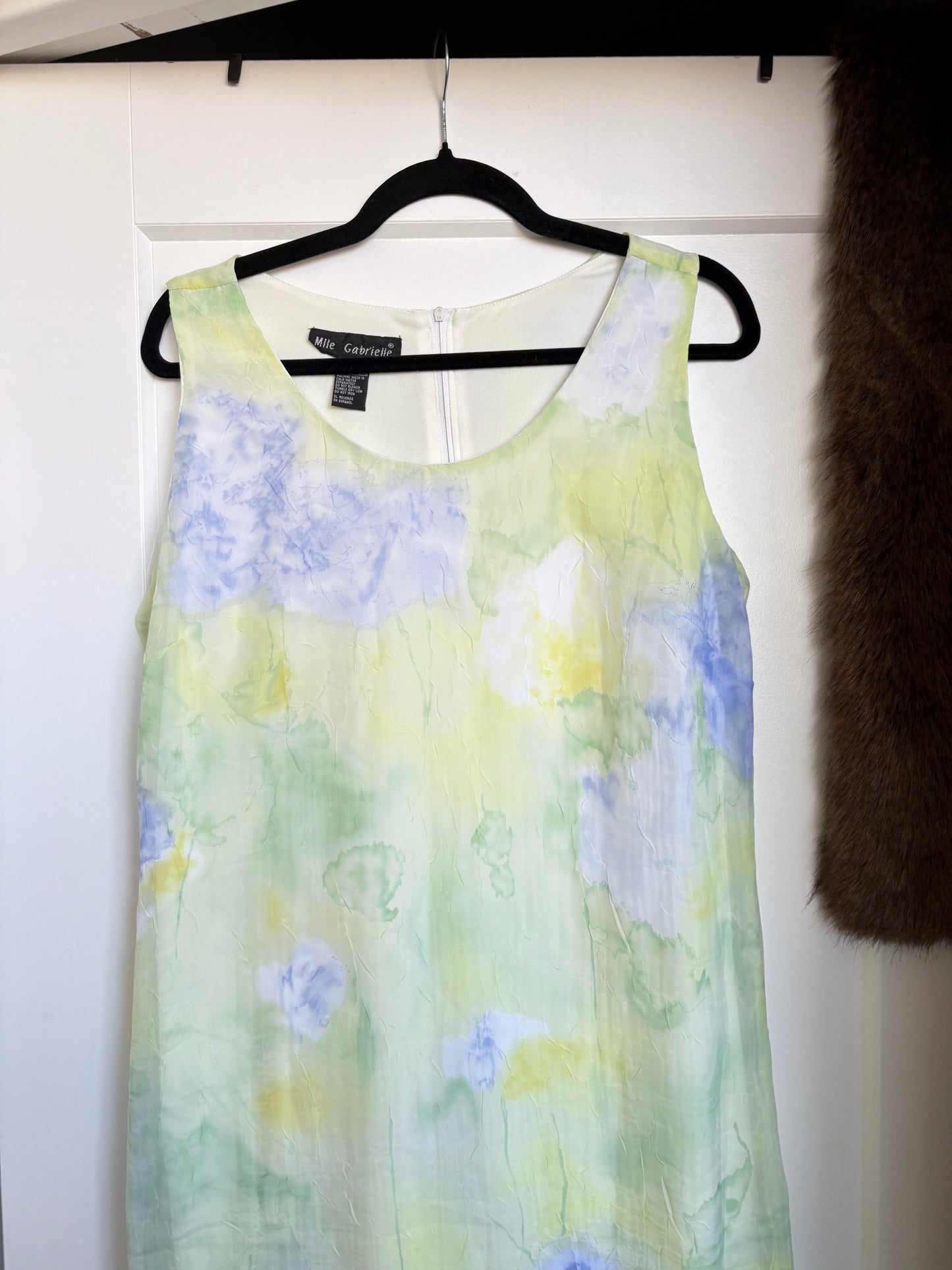 VINTAGE FLORAL MAXI DRESS