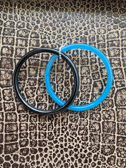 VINTAGE GLASS BANGLE SET