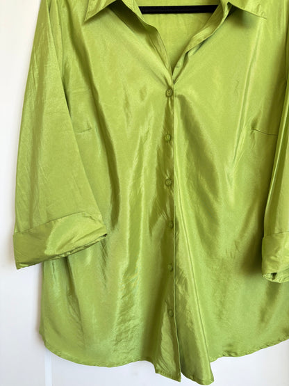 VINTAGE GREEN SATIN BUTTON DOWN