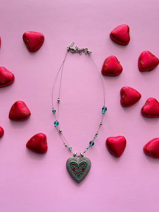 VINTAGE HEART LOCKET
