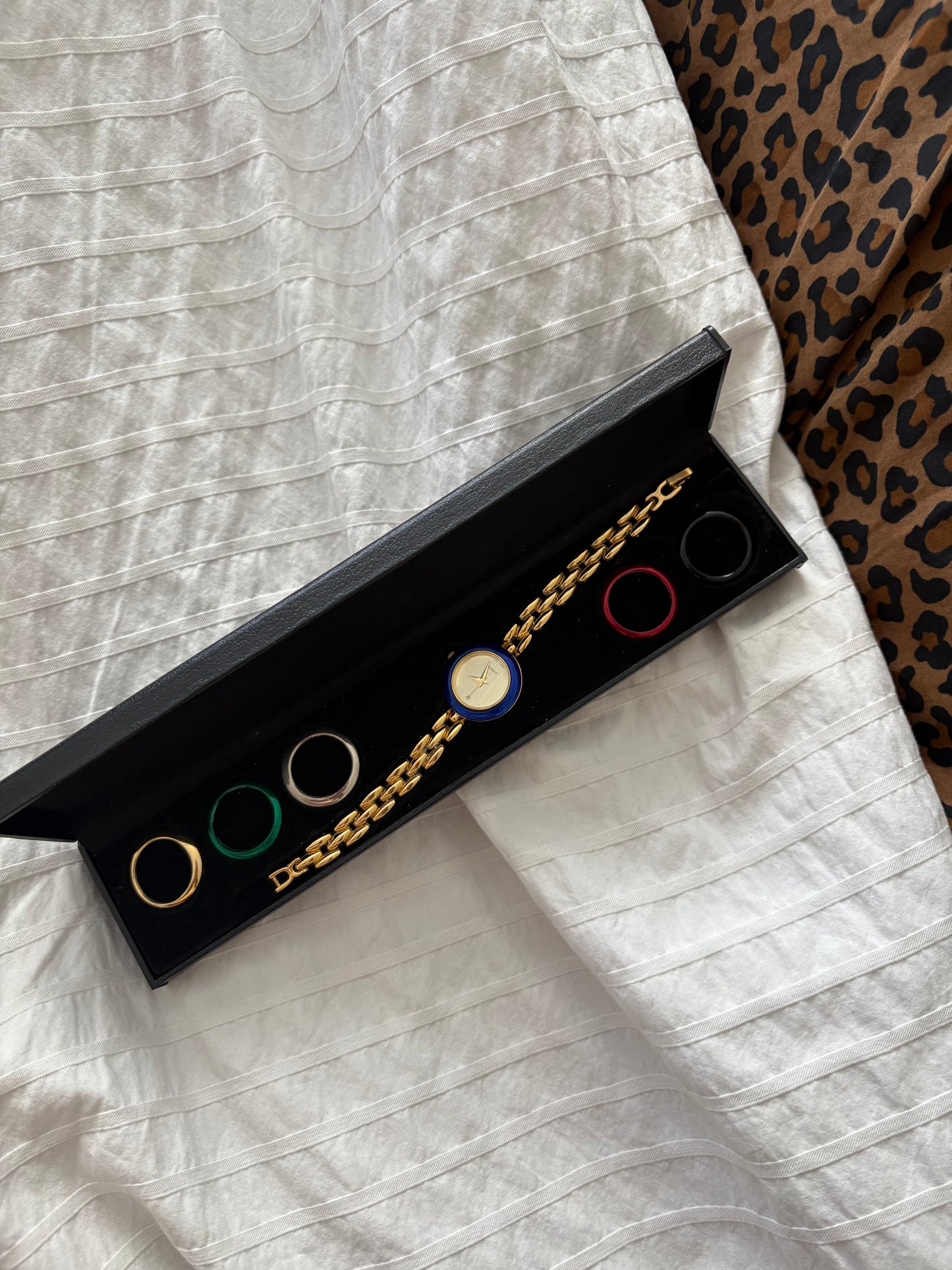 VINTAGE INTERCHANGEABLE BEZEL WATCH