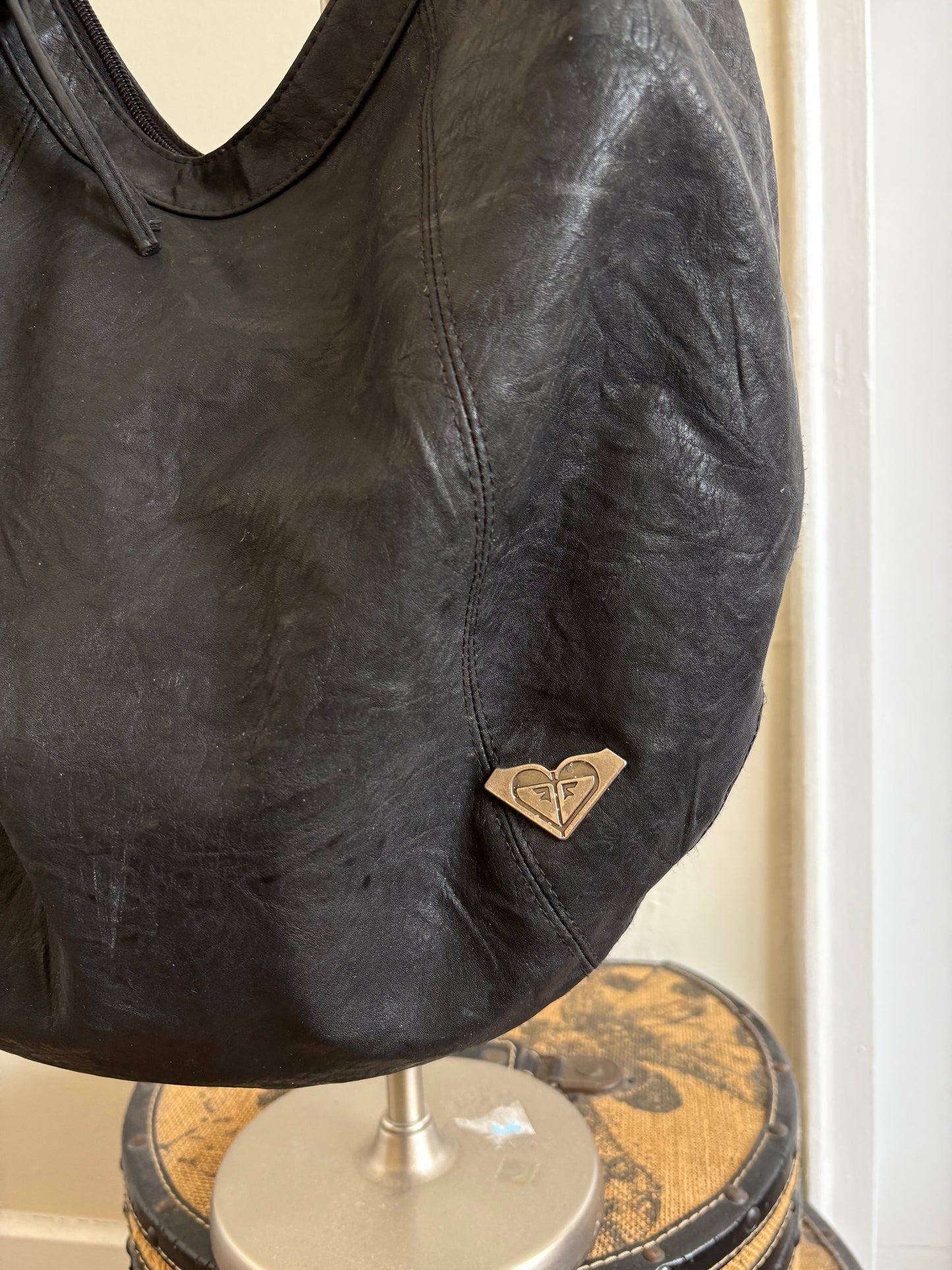 VINTAGE LEATHER BOHO ROXY SHOULDER BAG