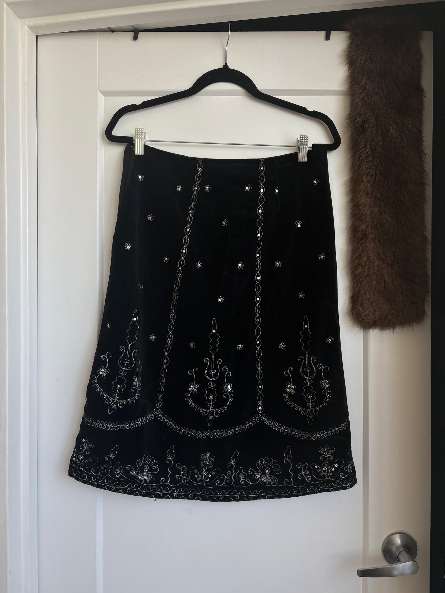 VINTAGE LE CHATEAU SKIRT - 1/2
