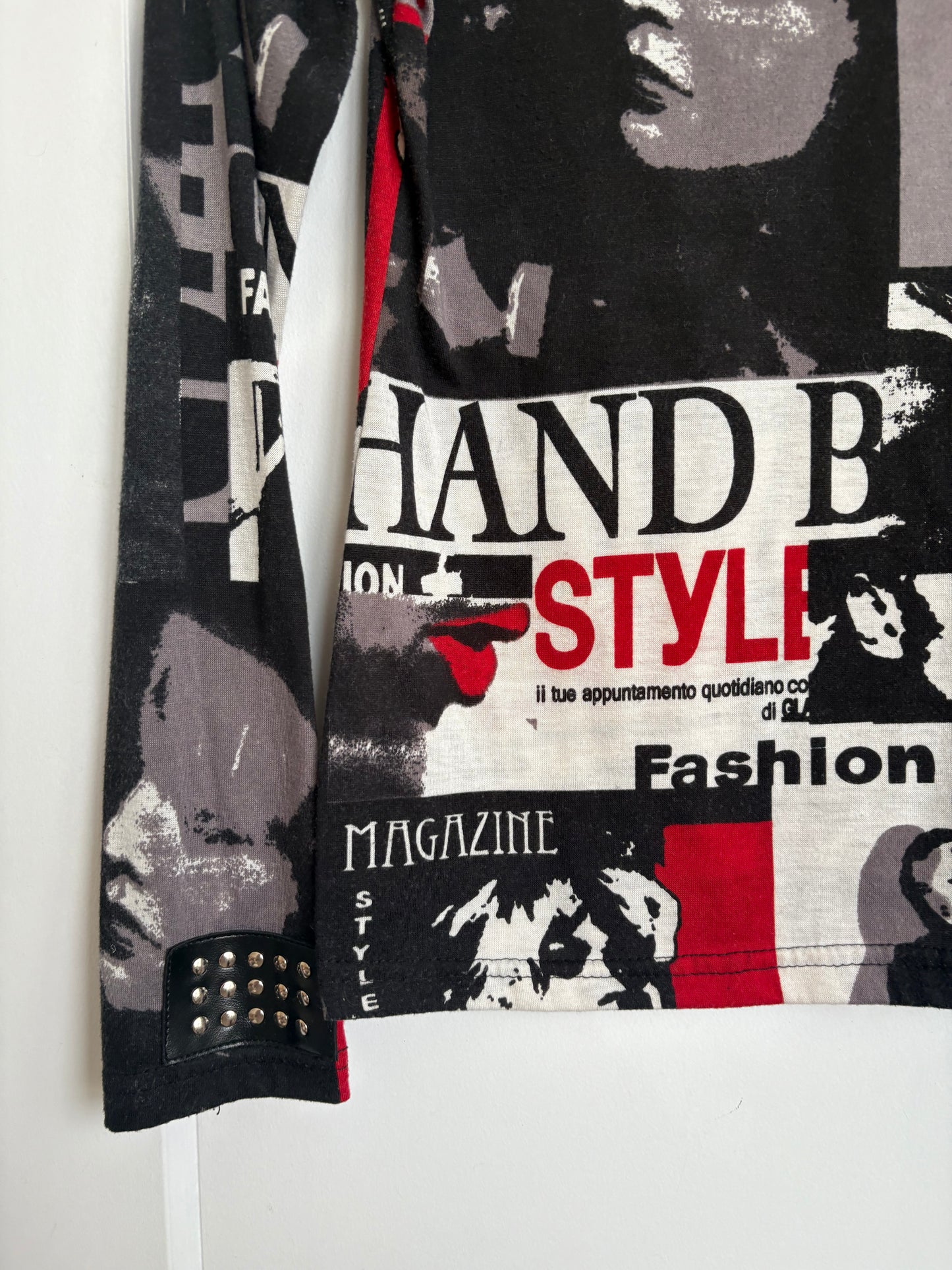 VINTAGE MAGAZINE SWEATER - S