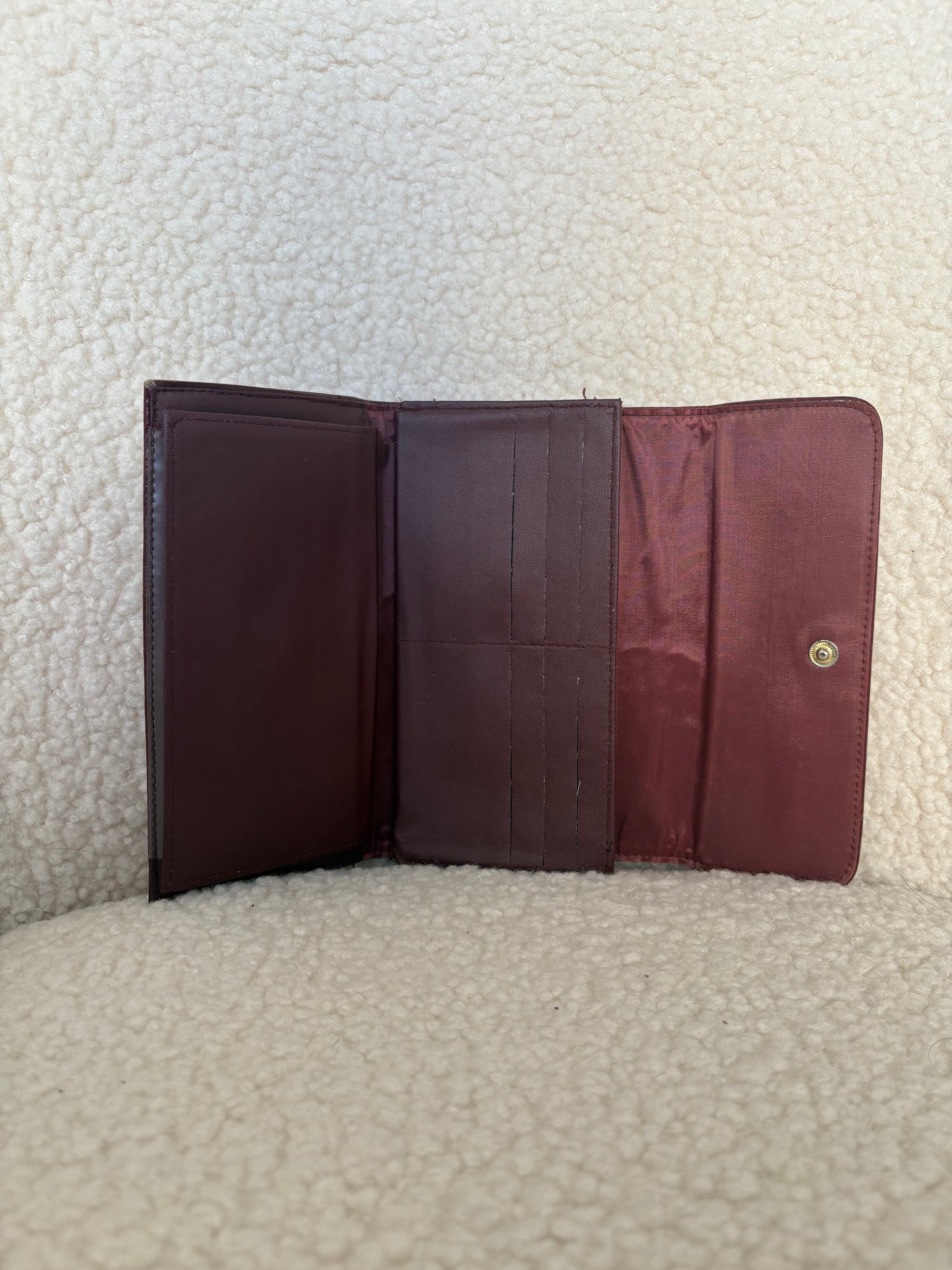 VINTAGE MAROON LEATHER WALLET WITH HORSEBIT DETAIL