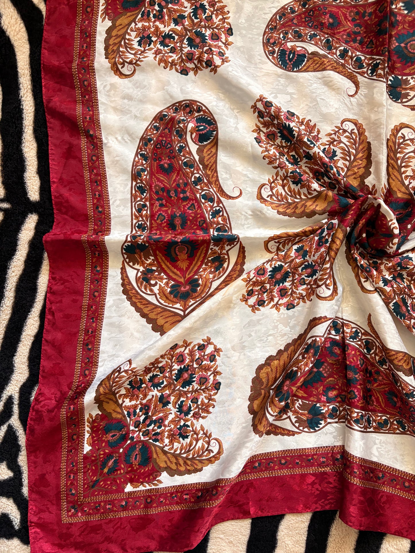 VINTAGE MAROON SILK SCARF
