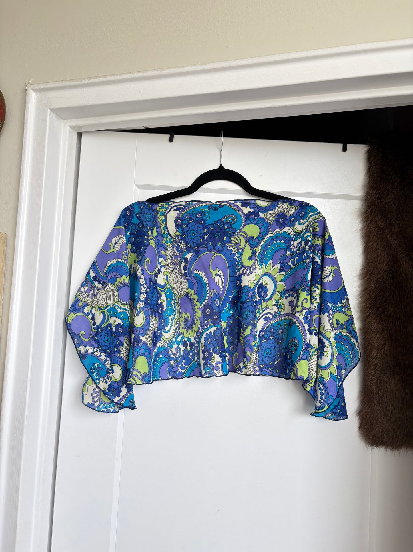 VINTAGE PAISLEY CAPE/PONCHO