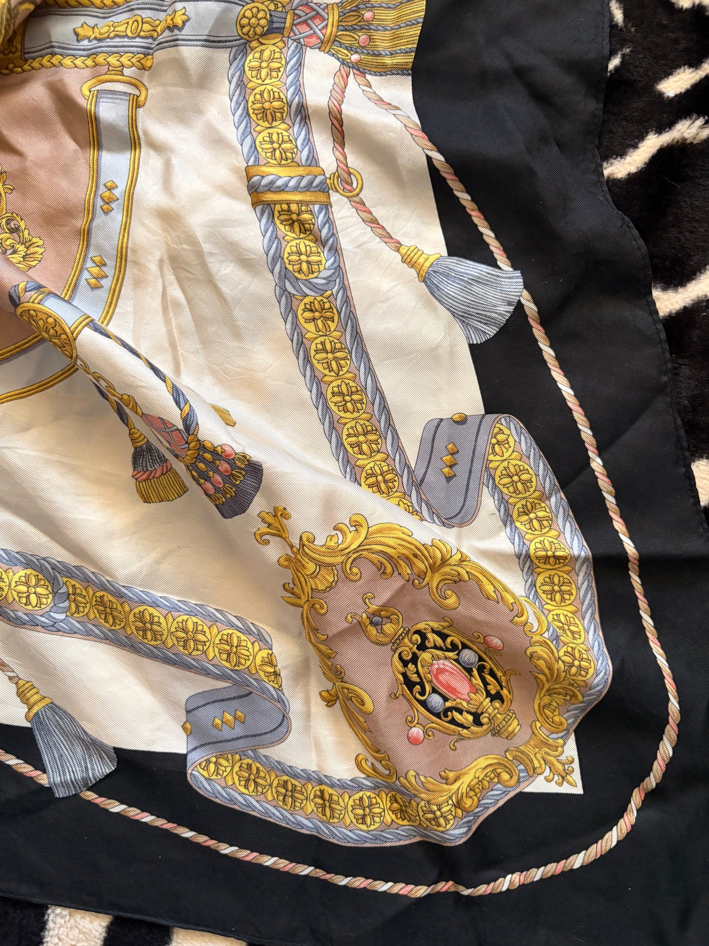 VINTAGE SILK SCARF