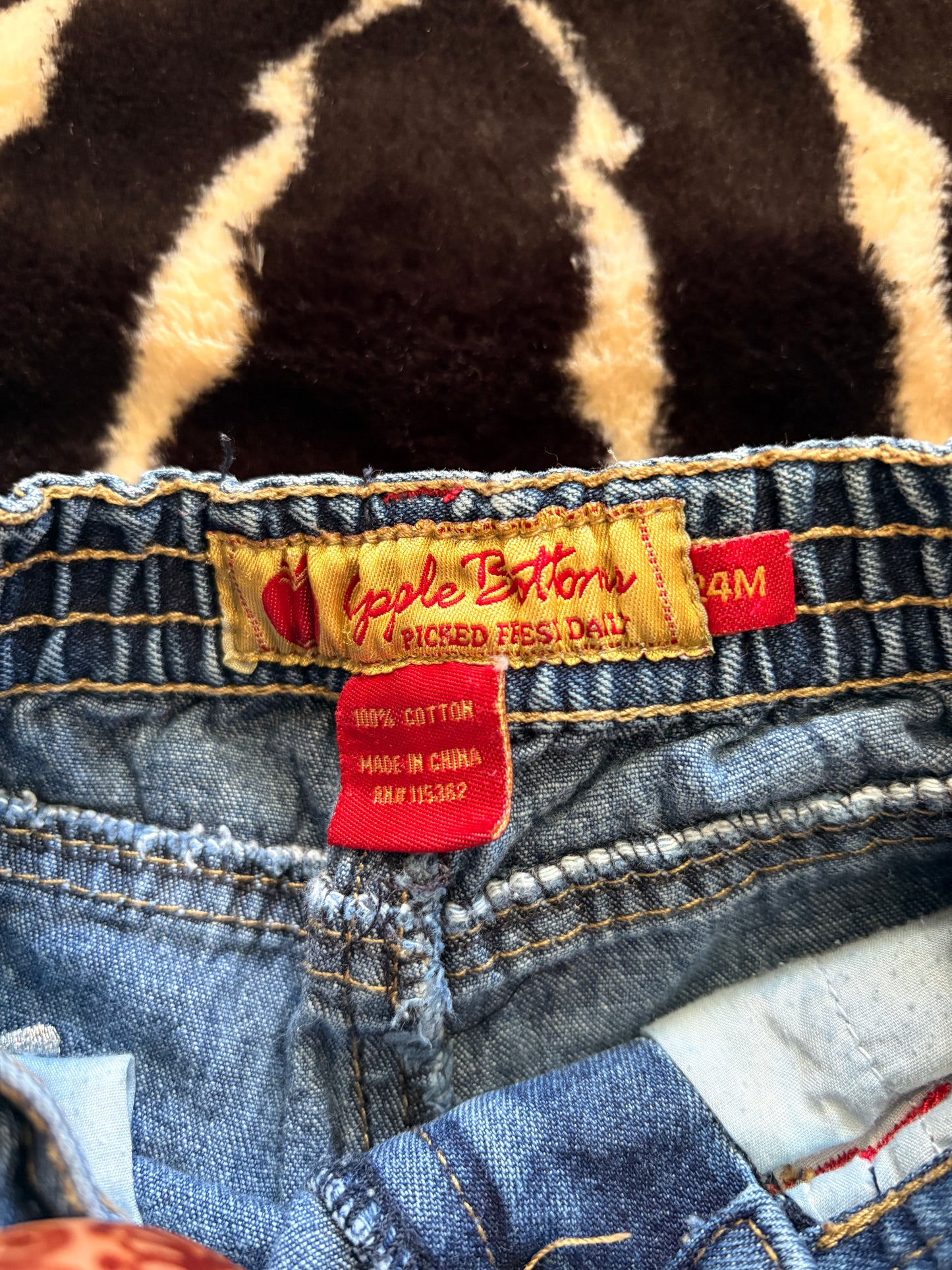 VINTAGE TODDLERS APPLE BOTTOMS JEANS  - 24M