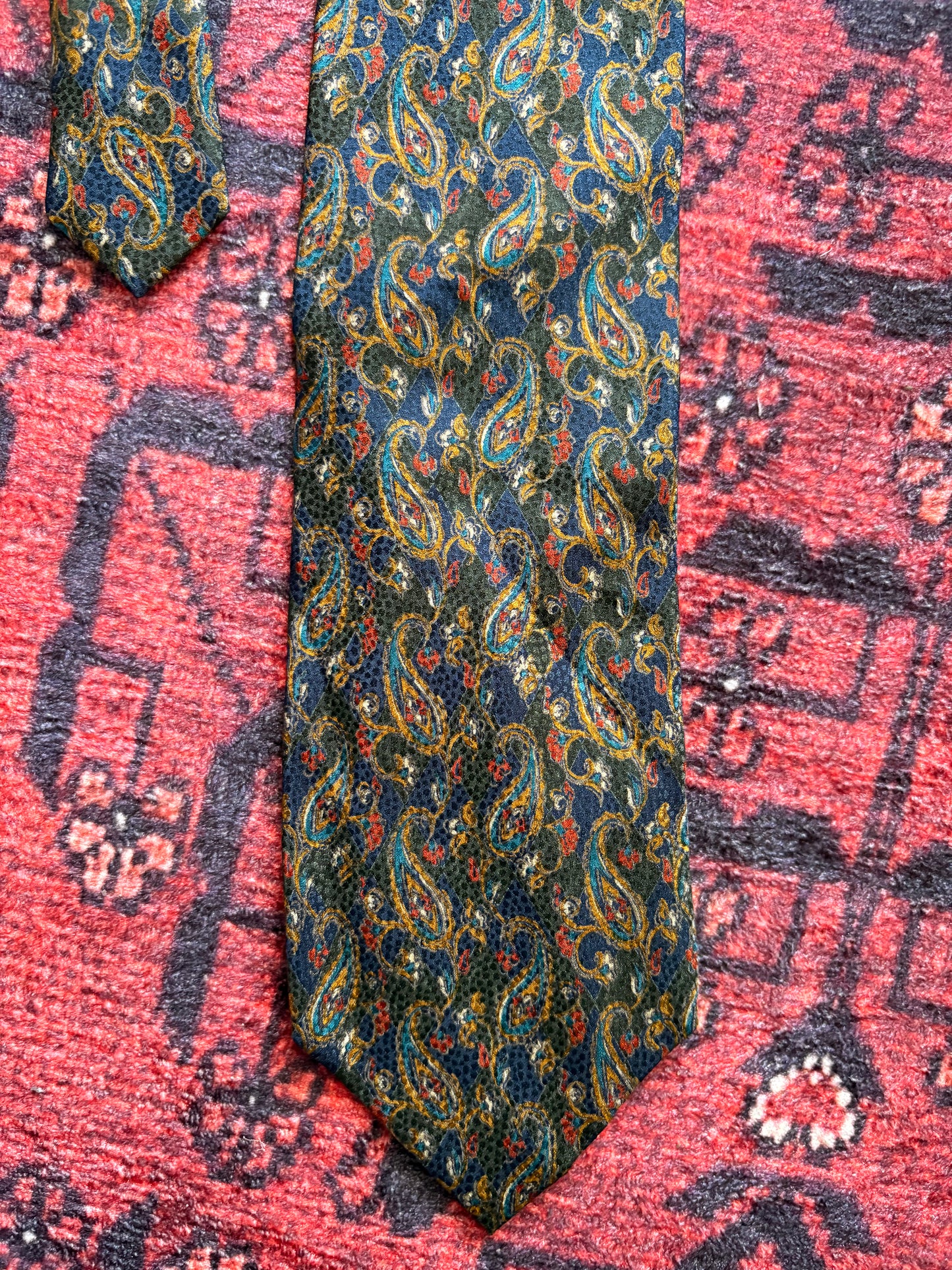 VINTAGE VALENTINO SILK TIE