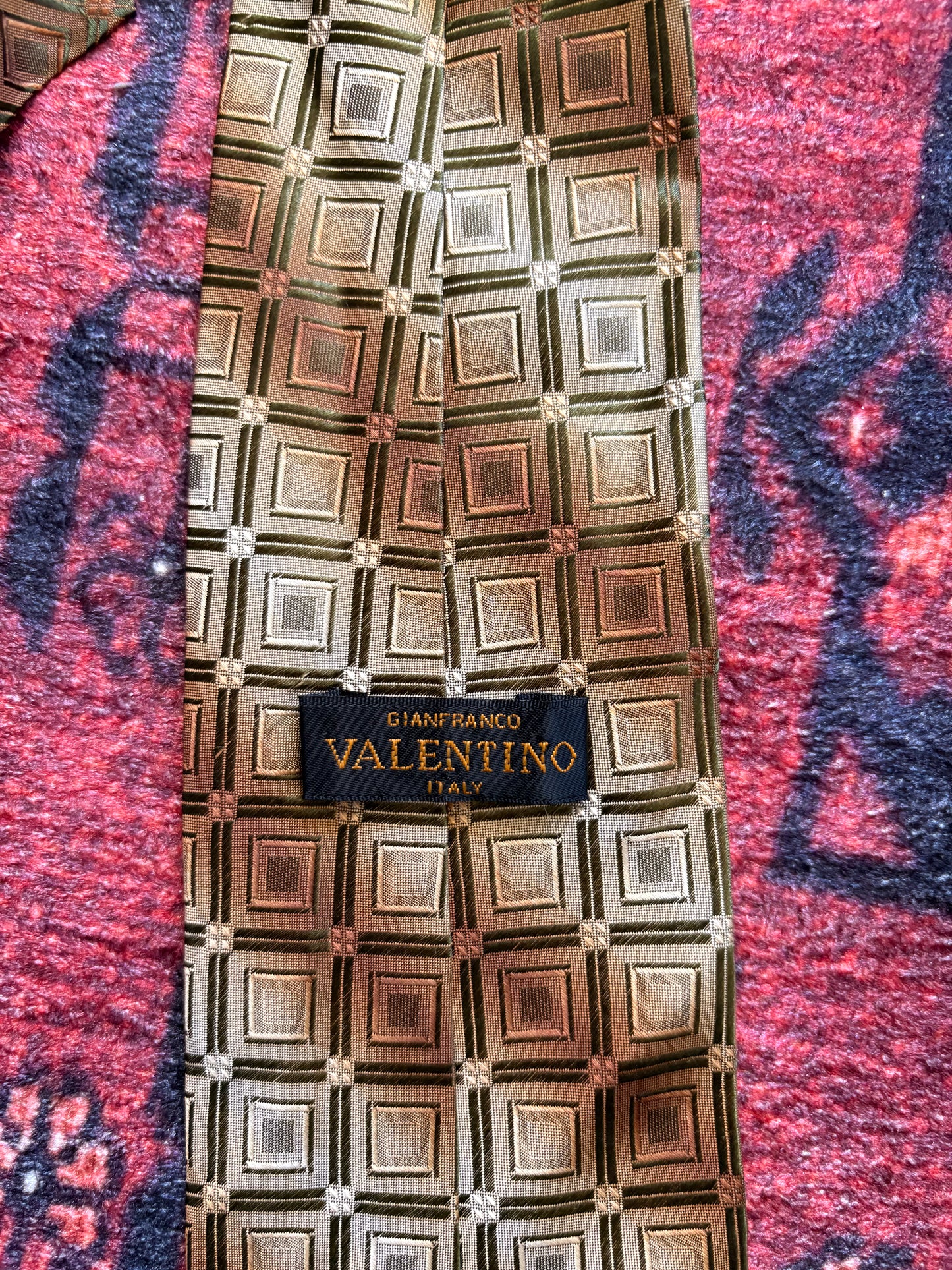 VINTAGE VALENTINO SILK TIE