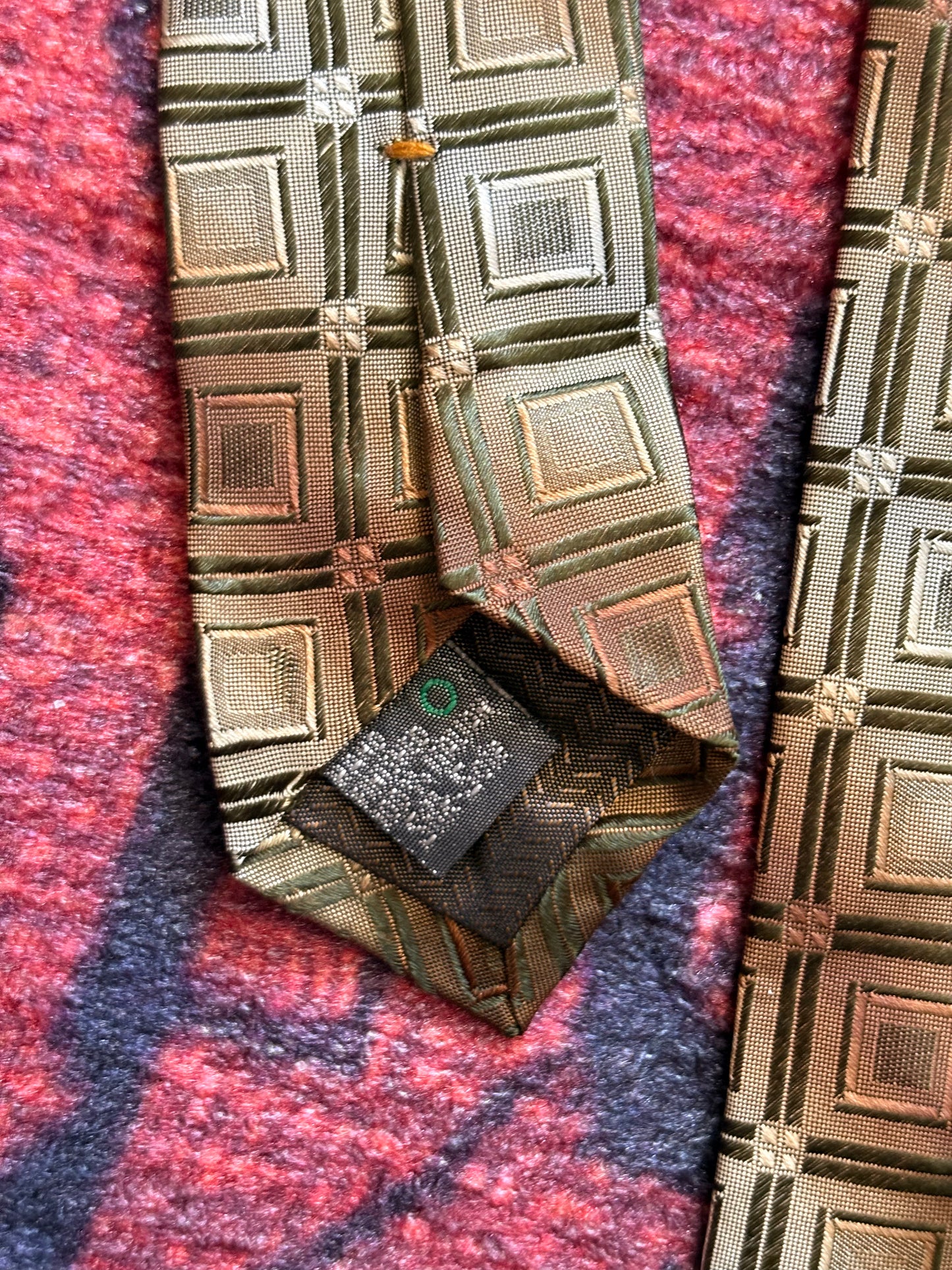 VINTAGE VALENTINO SILK TIE