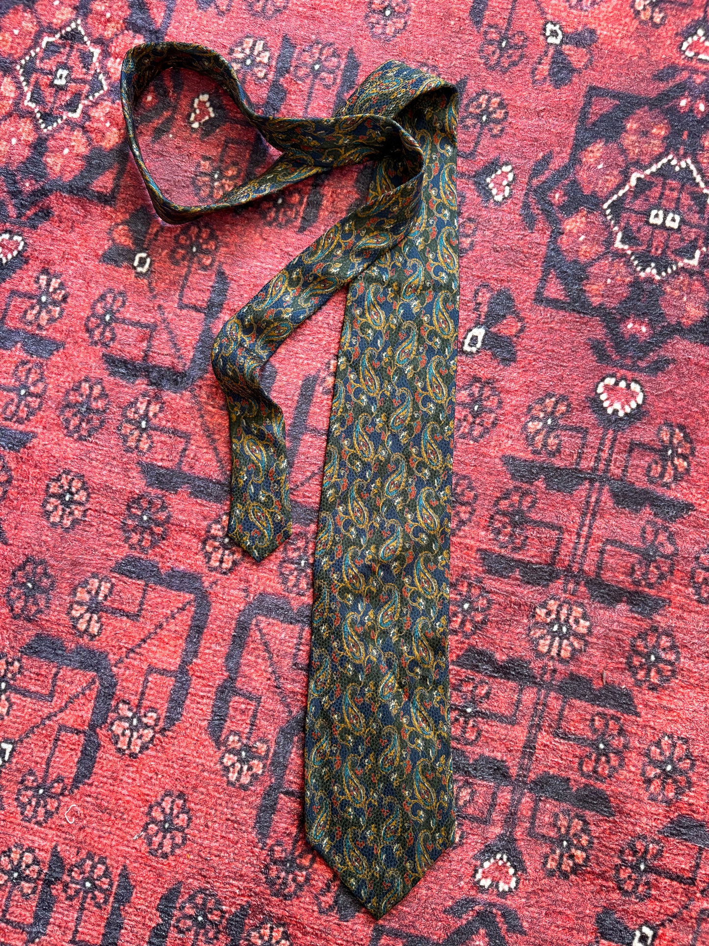 VINTAGE VALENTINO SILK TIE