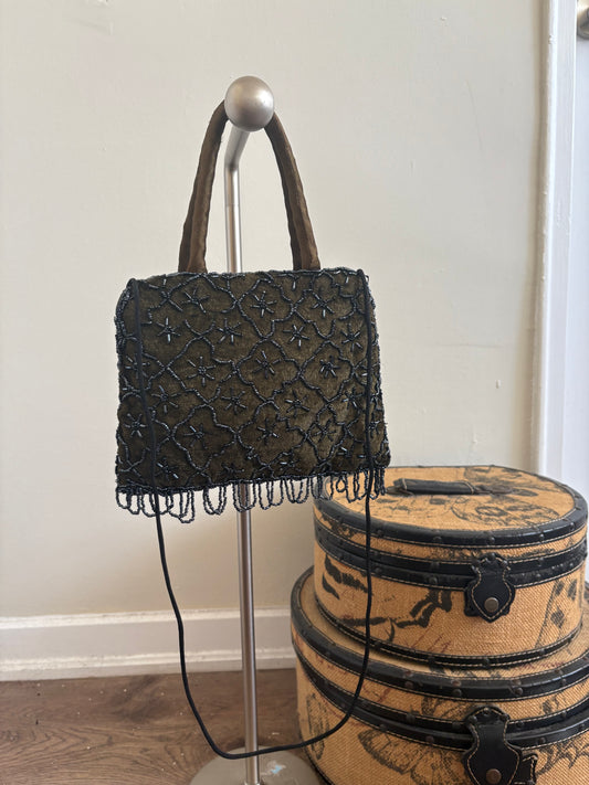 VINTAGE VELVET BEADED PURSE WITH A STRAP