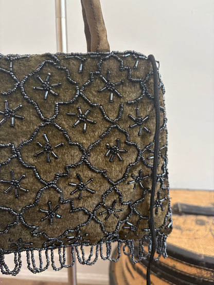VINTAGE VELVET BEADED PURSE WITH A STRAP