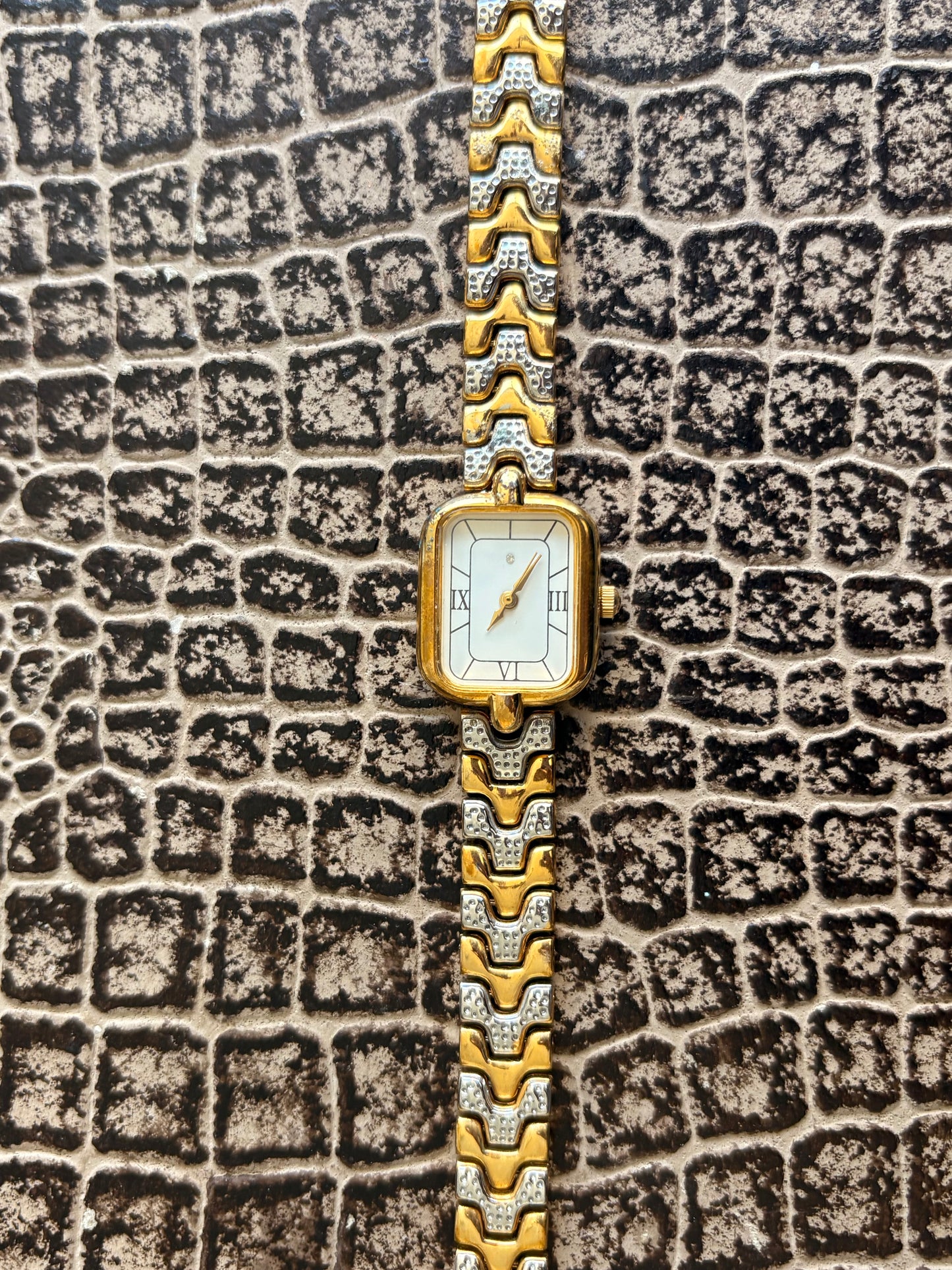 VINTAGE WATCH