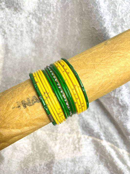 VINTAGE YELLOW AND GREEN BANGLES