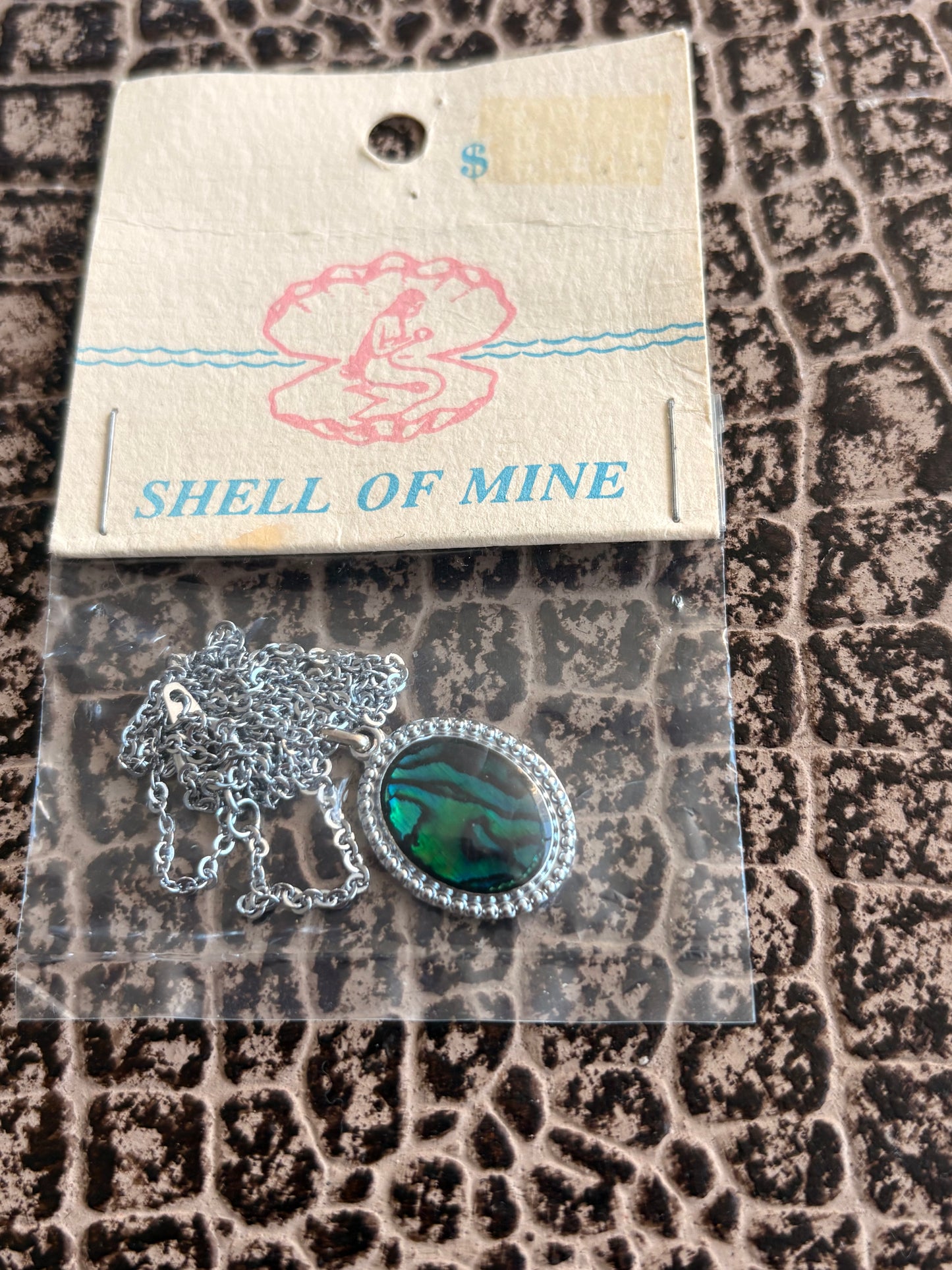 VINTAGE/DEADSTOCK SHELL OF MINE ABALONE NECKLACE